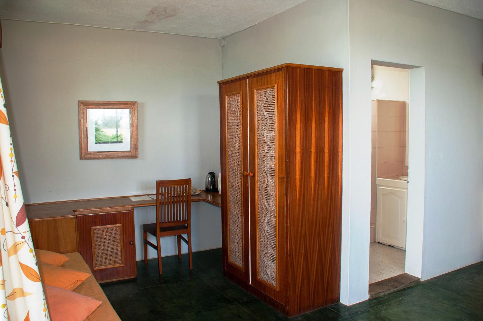 Chantauvent Guest House Blue Bay Bilik gambar