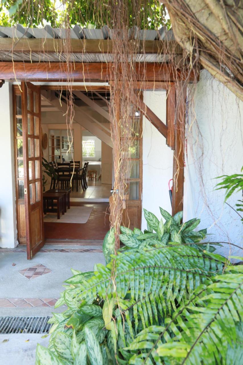 Chantauvent Guest House Blue Bay Luaran gambar